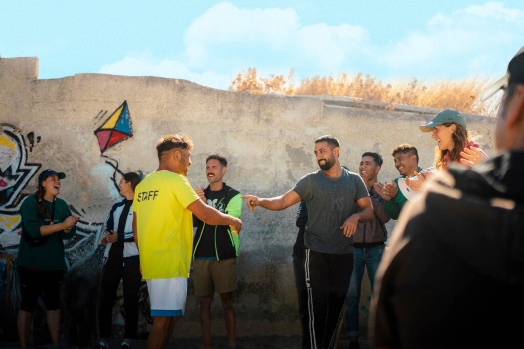 Fundraising relay in Lesvos : running 320km in 32h