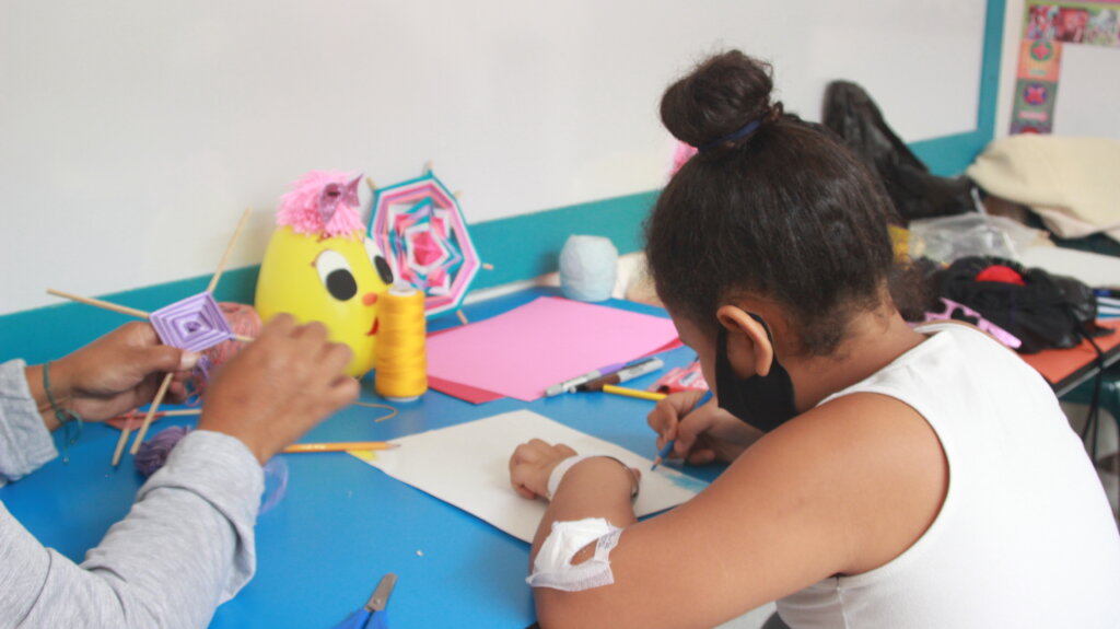 Support vulnerable children in Colombia