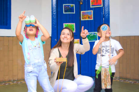 Support vulnerable children in Colombia