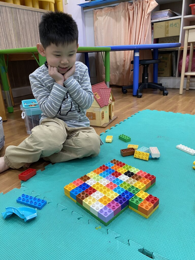 My brand-new rainbow art work! Guess what's this!