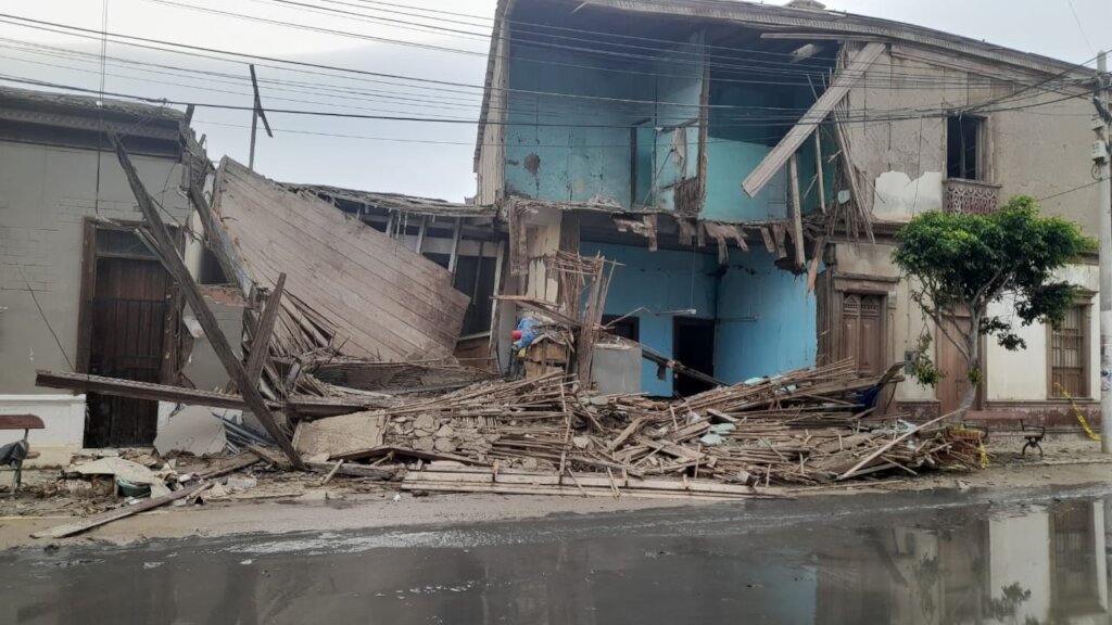 Flood relief for families in Pacasmayo, Peru