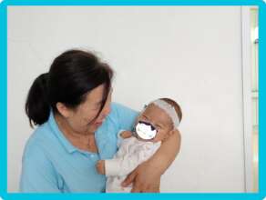 Deqing smiled with the company of Chunhui Mama