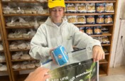 Providing food with compassion to refugees, Greece