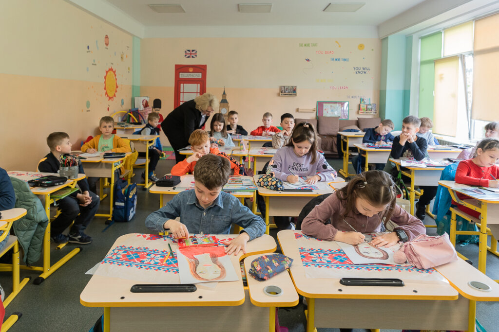 Psychological trainings for 500 Ukrainian teachers