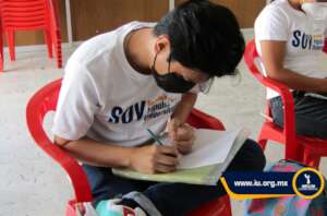 University Student encouraged by IU