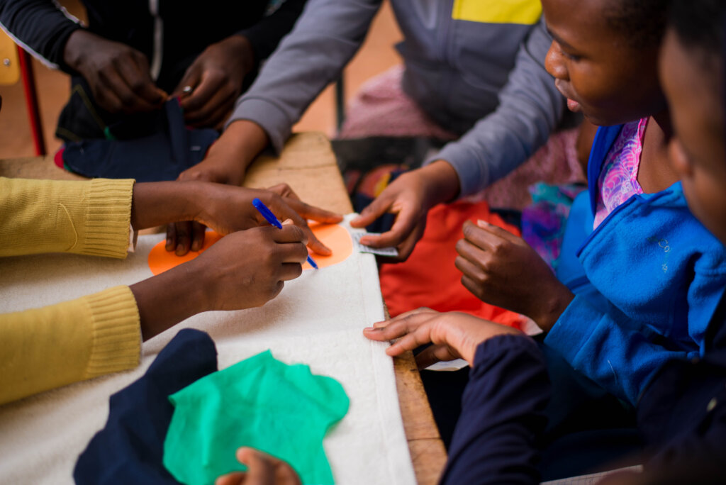 Empower 2500 girls in Tanzania: Sew self made pads