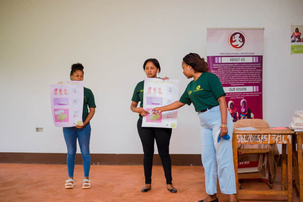 Empower 2500 girls in Tanzania: Sew self made pads