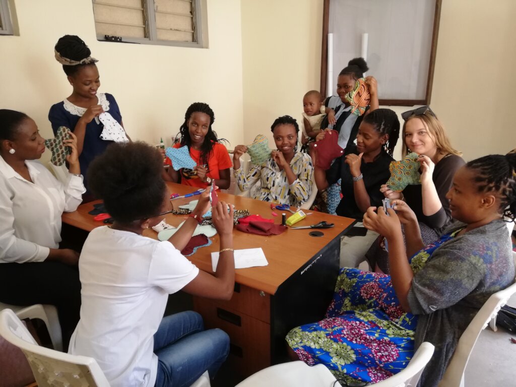 Empower 2500 girls in Tanzania: Sew self made pads