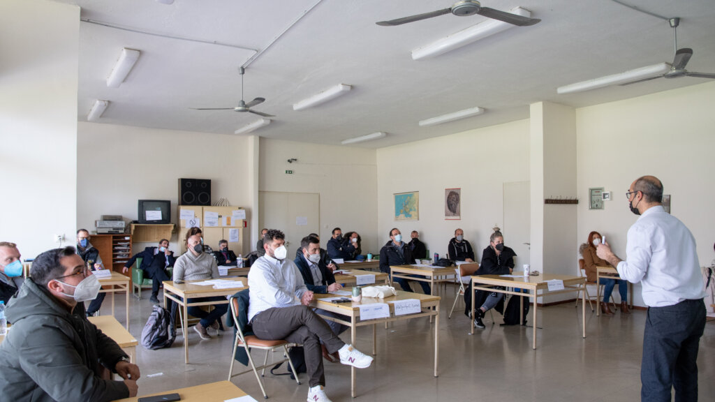 Queen Rearing: Save a Greek Bee