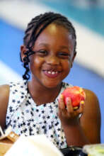 Free, healthy summer snacks for kids in Philly