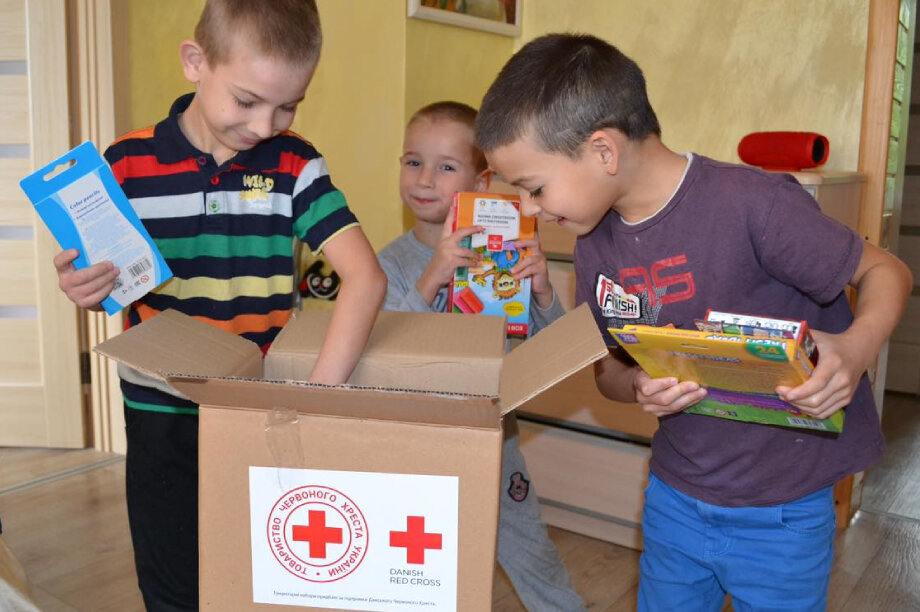 Save kids with Ukrainian Red Cross