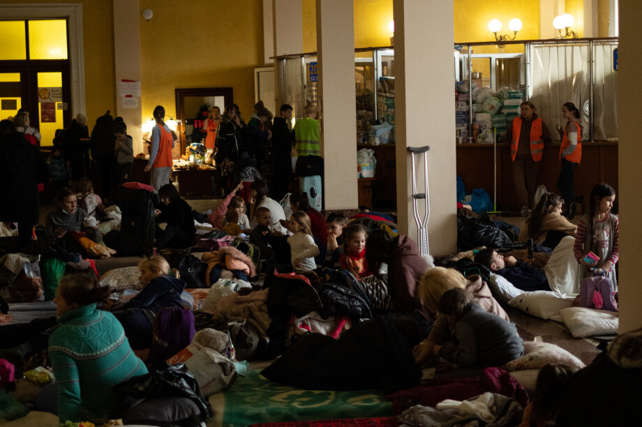 Save kids with Ukrainian Red Cross