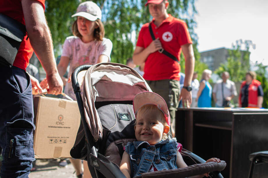 Save kids with Ukrainian Red Cross