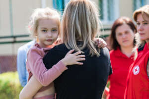 Save kids with Ukrainian Red Cross