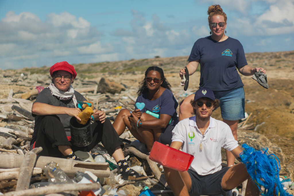 Perpetual plastic visit in Curacao
