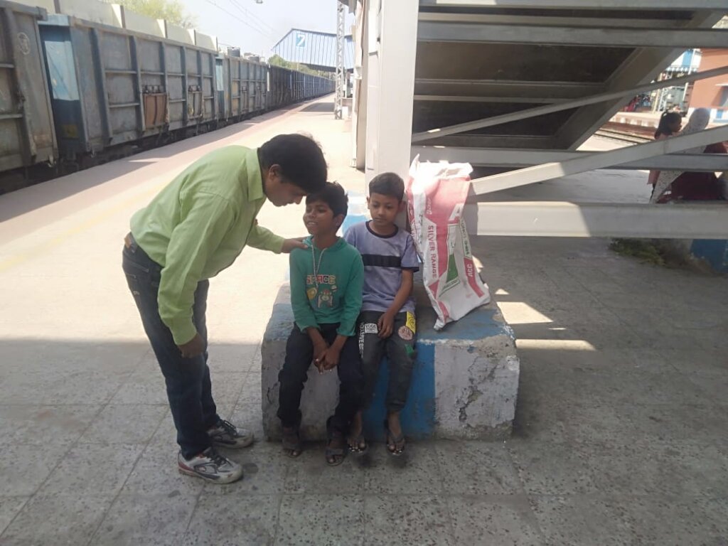 Help the victims of child slavery in India