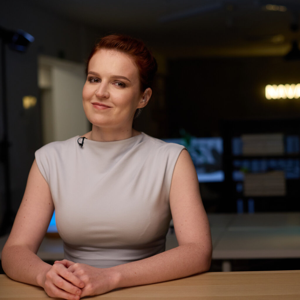 Kira Yarmysh, host of the Evening News program