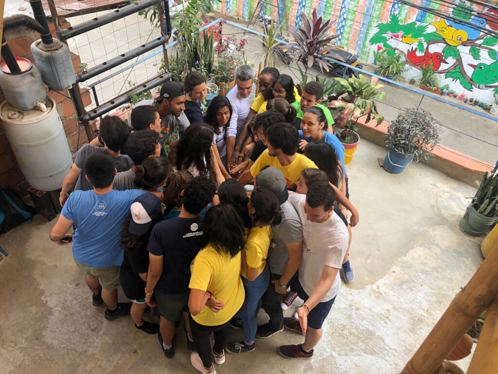 Support young leaders to change Latam's future