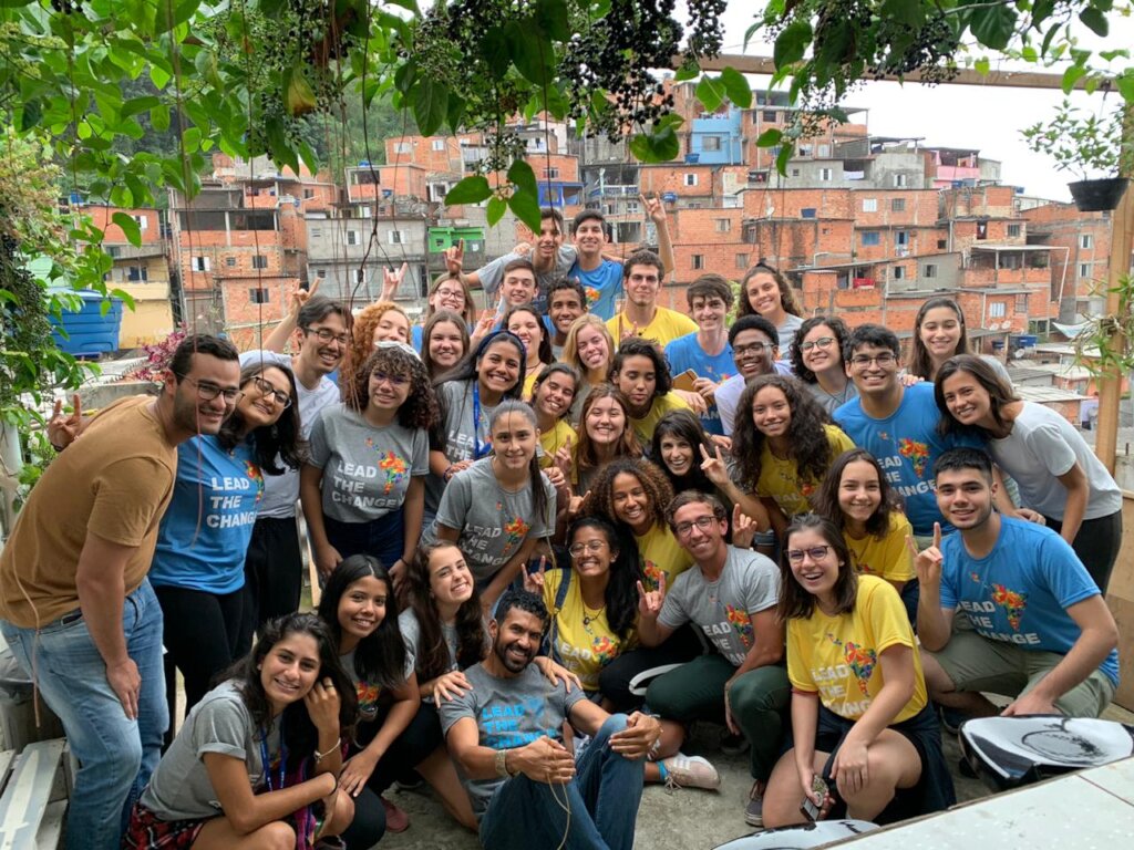 Support young leaders to change Latam's future