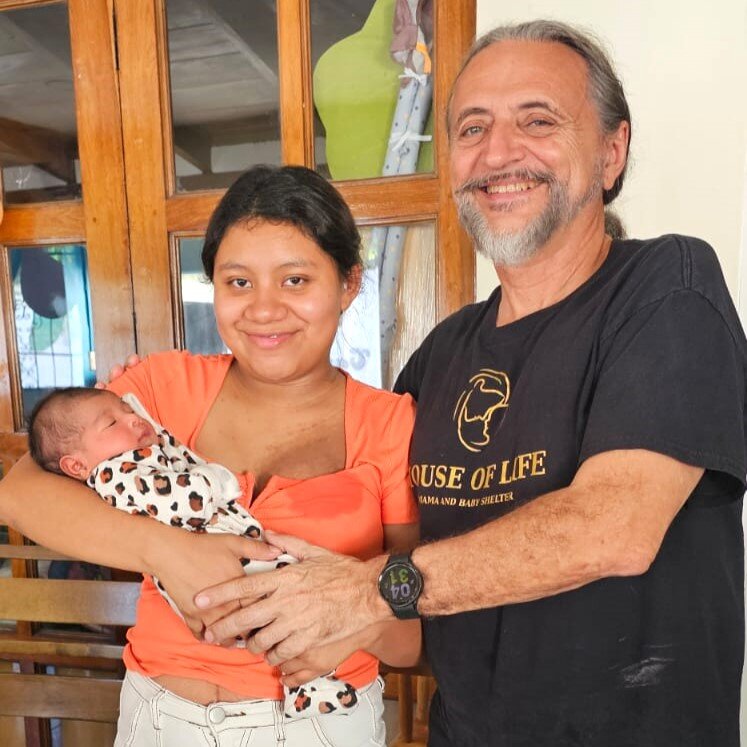 House of Life Mama and Baby Shelter - San Salvador