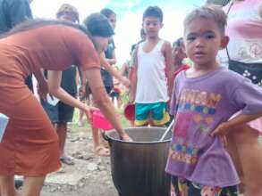Support Mt. Mayon evacuees in the Philippines