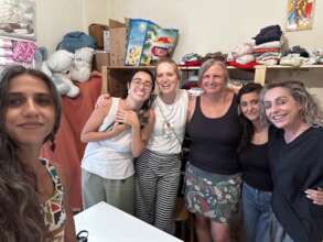 Amber & Merel with the Amurtel Team