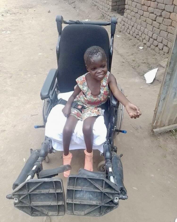 Food, water and healthcare for Ugandan children