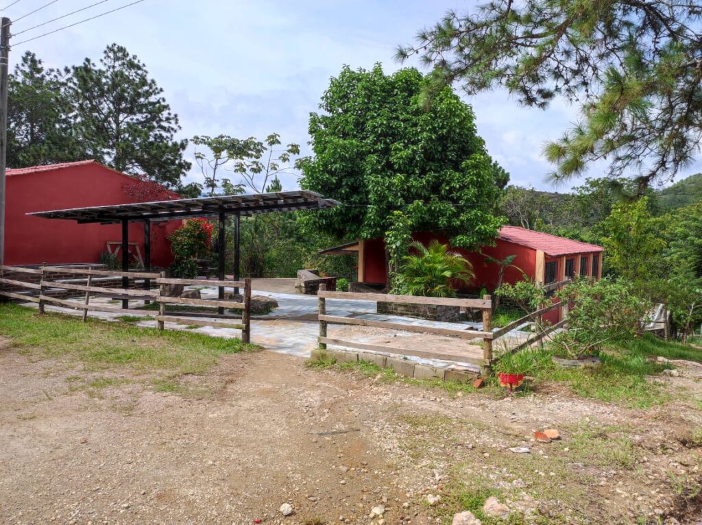 Keep School Safe for 90 Children in El Salvador