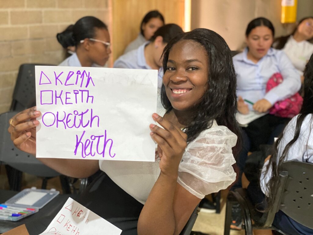 Empowering Lives of Teenage Mothers in Medellin