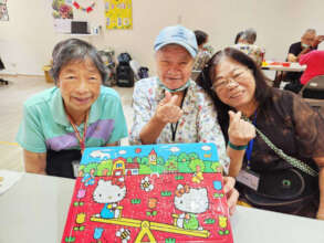 Grandpas and grandmas playing jigsaw puzzles 4