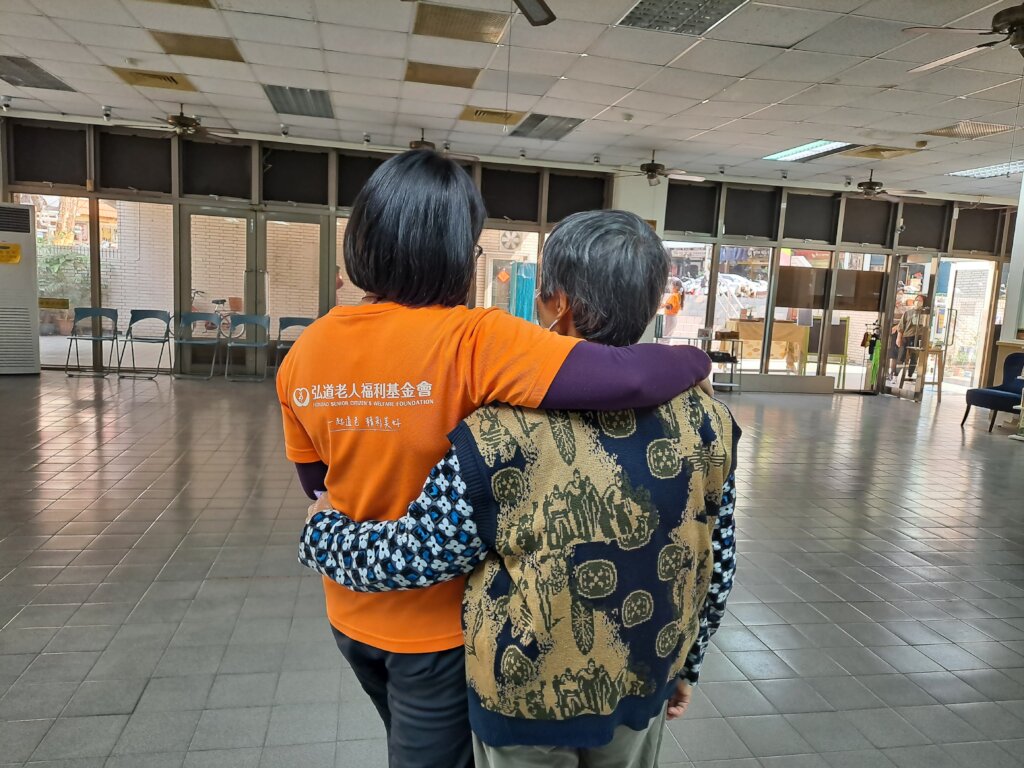 Joyful Aging-Embracing the Beauty of Life Together