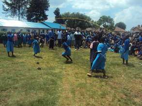 Tombe Primary school pupils using the new rope