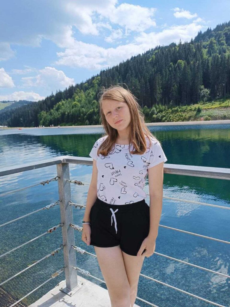 Help 14 y.o. Olexandra from Ukraine with surgery