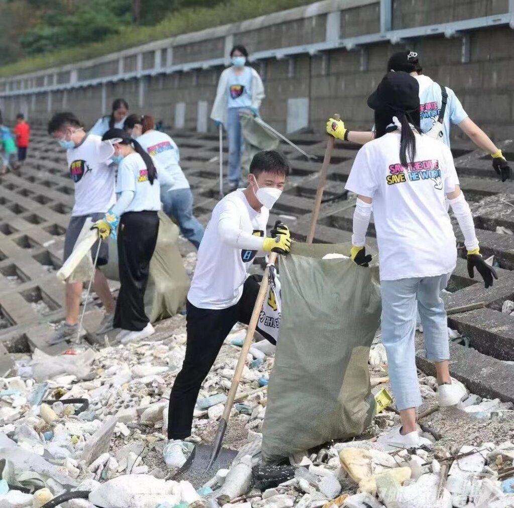 Support a Pickup China Network: For a clean planet