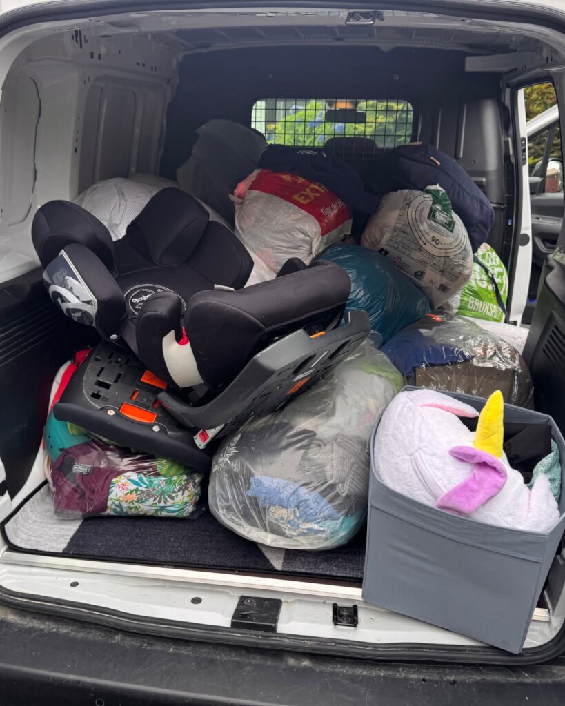 Delivering donations, Ukrainahjelpen, September