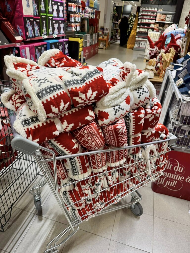 Buying blankets for Ukraine, December 2025