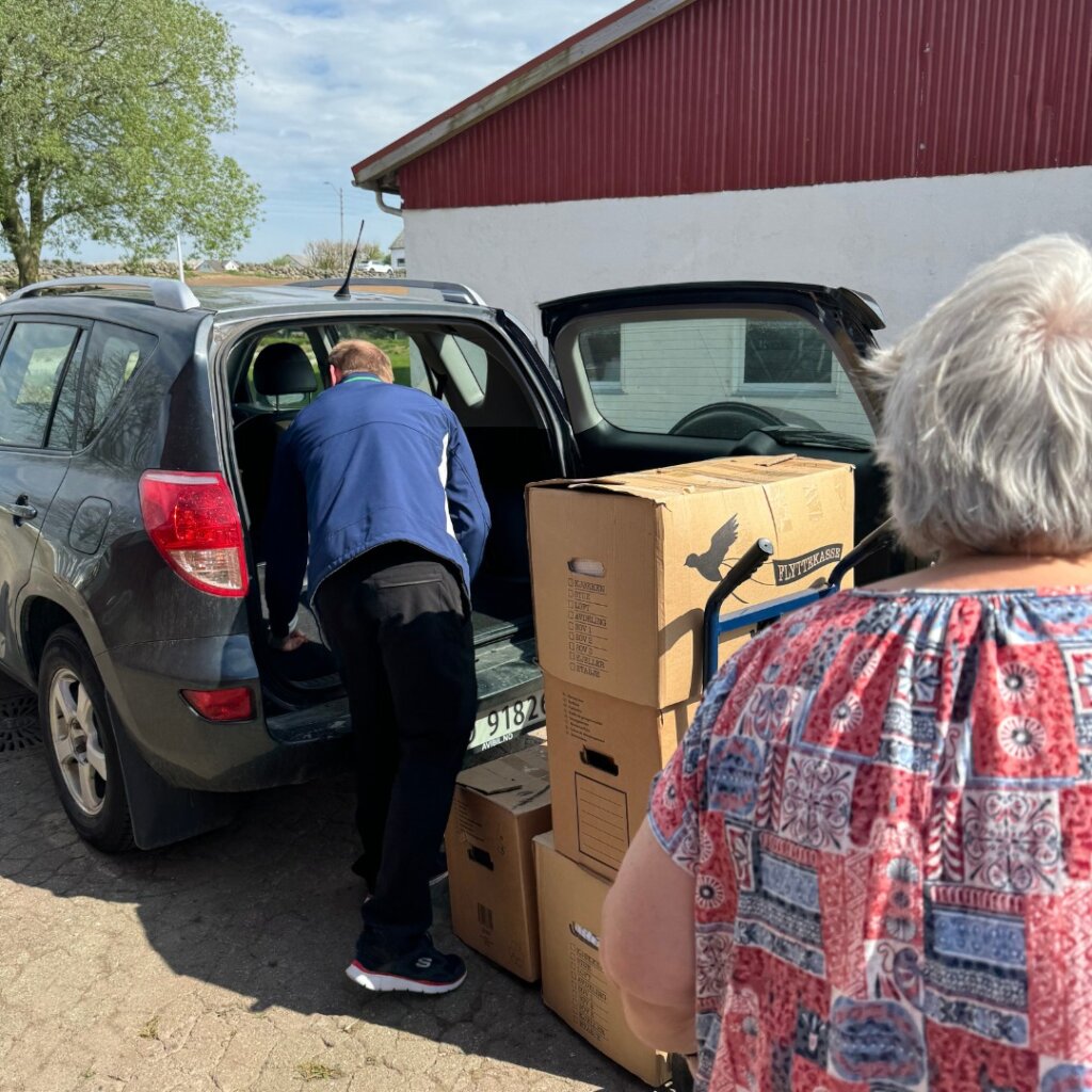 Delivery, Ukrainahjelpen v/ Klippen, May 2024