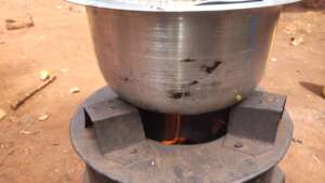 The smokeless fire of a gasifier cookstove