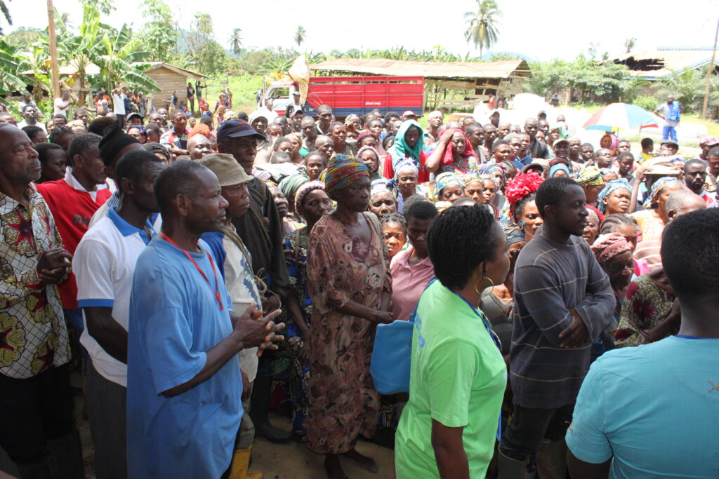 Lifeline in MAHOLE:Clean Water for 8000 Lives.