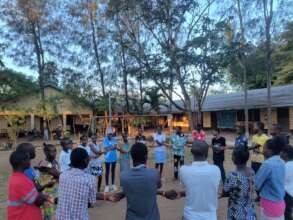 Students team building