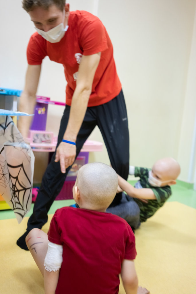 A volunteer with kids