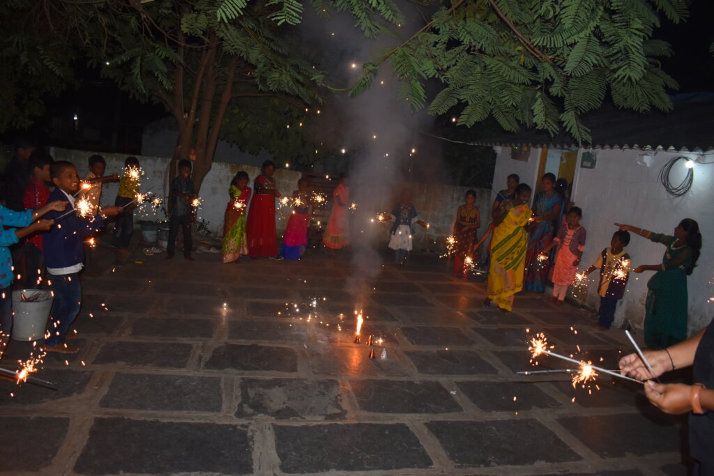 Donate School Benches to a slum school in India
