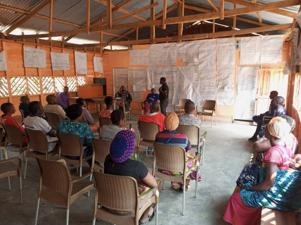 Build a shelter for the war survivors in DRCongo