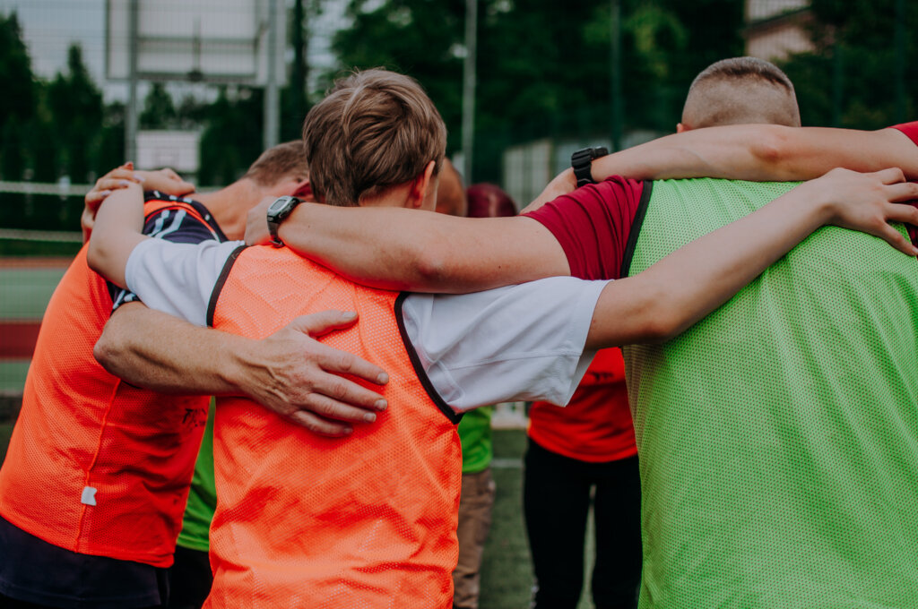 Children with Parent in Prison-Game with Mum & Dad