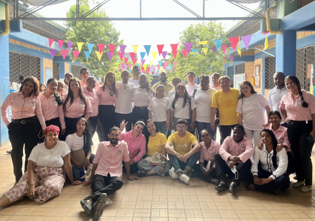 Empower students: Bilingual education in Colombia