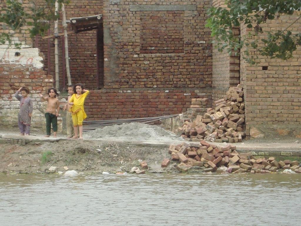 Help Flood Victims of Pakistan
