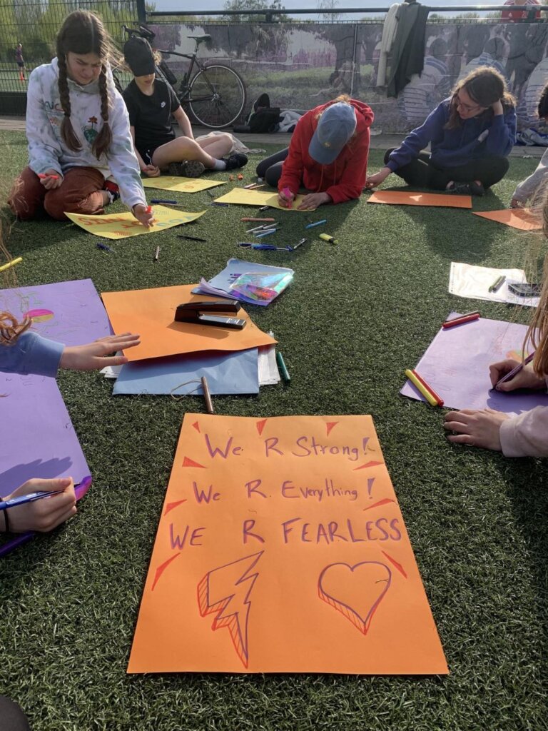 Support Girls & Kids to Move Without Limits!