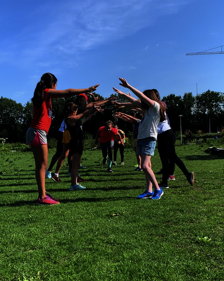 Support Girls & Kids to Move Without Limits!