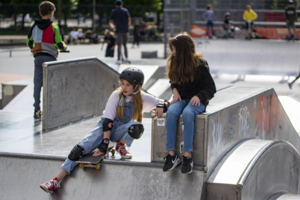 Support Girls & Kids to Move Without Limits!