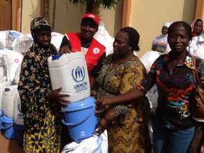 distribution of the UNHCR kits